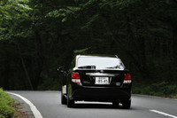 【テスト車のオプション装備】
175/65R15 84Hタイヤ＆15×5Jアルミホイール（センターオーナメント付き）＝4万7250円／ウォッシャー連動間欠ワイパー リア＝1万4700円／アイドリングストップ機能（Toyota Stop & Start System）＝5万4600円／プレミアムナビBD（G-BOOK mXモデル）＝26万8275円／マルチビューバックガイドモニター＝3万3600円／ITSスポット対応DSRCユニット・ナビ連動タイプ（ETC機能付き）＝3万5018円／寒冷地仕様（リアワイパー、ウインドシールドデアイサーを含む）＝2万7300円