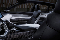 インフィニティの中型SUVコンセプトが登場【北京ショー2016】の画像