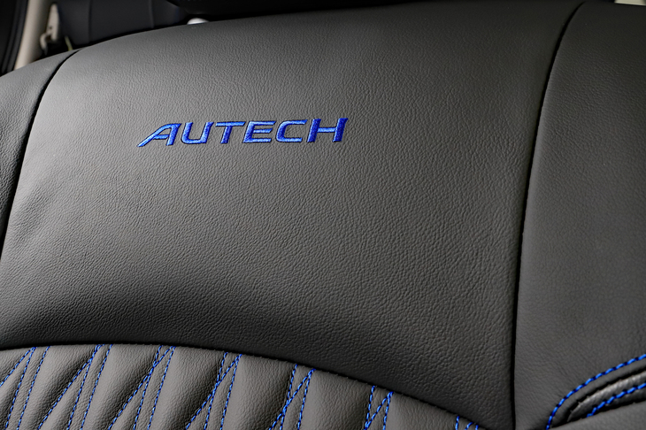 日産エルグランドAUTECH（シート）