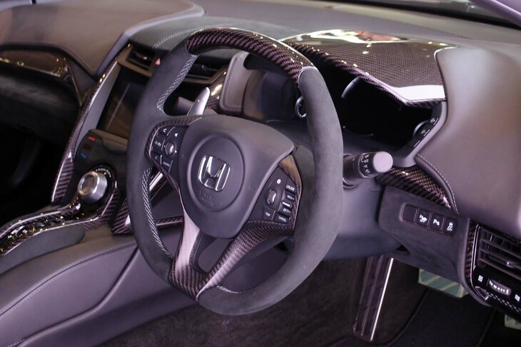 ホンダNSX＜ARTA MECHANICS LEGAVELO＞（コックピット周辺部）