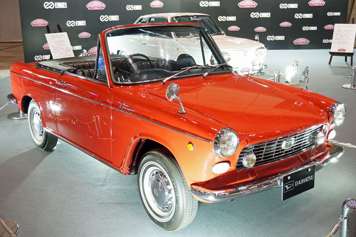 同じく主催者展示の「ダイハツ・コンパーノ スパイダー」。