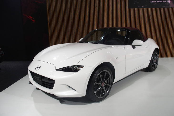 マツダ・ロードスター100周年特別記念車