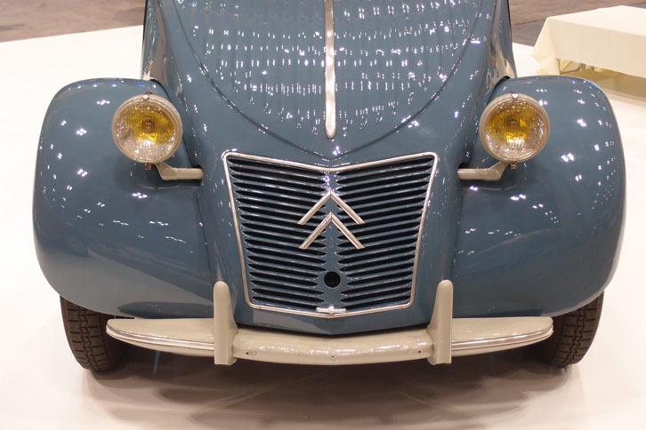 シトロエン2CV AZL（1959年）／アウトニーズ