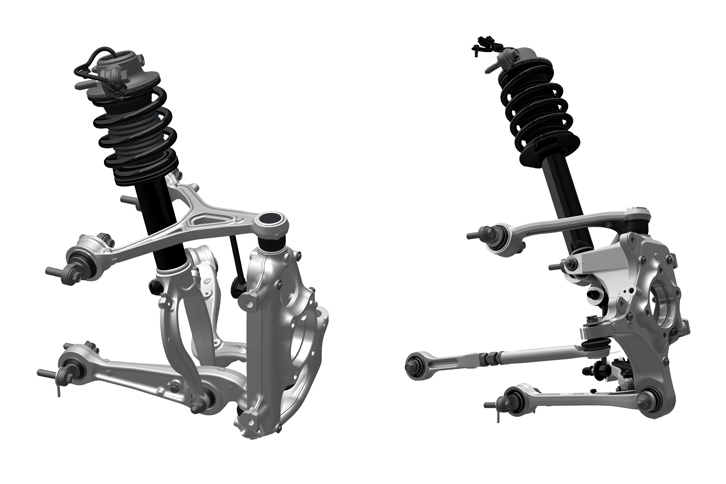 左がフロントの、右がリアのサスペンション。バネ下重量を軽減するため、アルミが用いられている。
