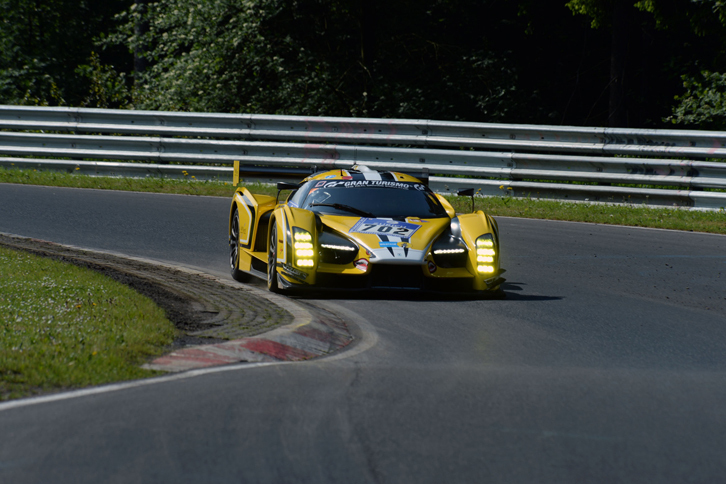 スクーデリア・キャメロン・グリッケンハウスが今年もオリジナルのレーシングマシン「SCG003C」をSP-Xクラスに投入。予選では702号車が23位、701号車が34位につけるものの、701号車が98周目にリタイア。それでも702号車が粘り強い走りを見せ、総合26位、SP-Xクラス2位で完走を果たした。