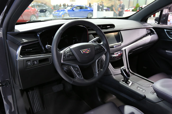 キャデラックXT5