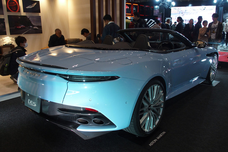 アストンマーティンDBSスーパーレッジェーラ ヴォランテ