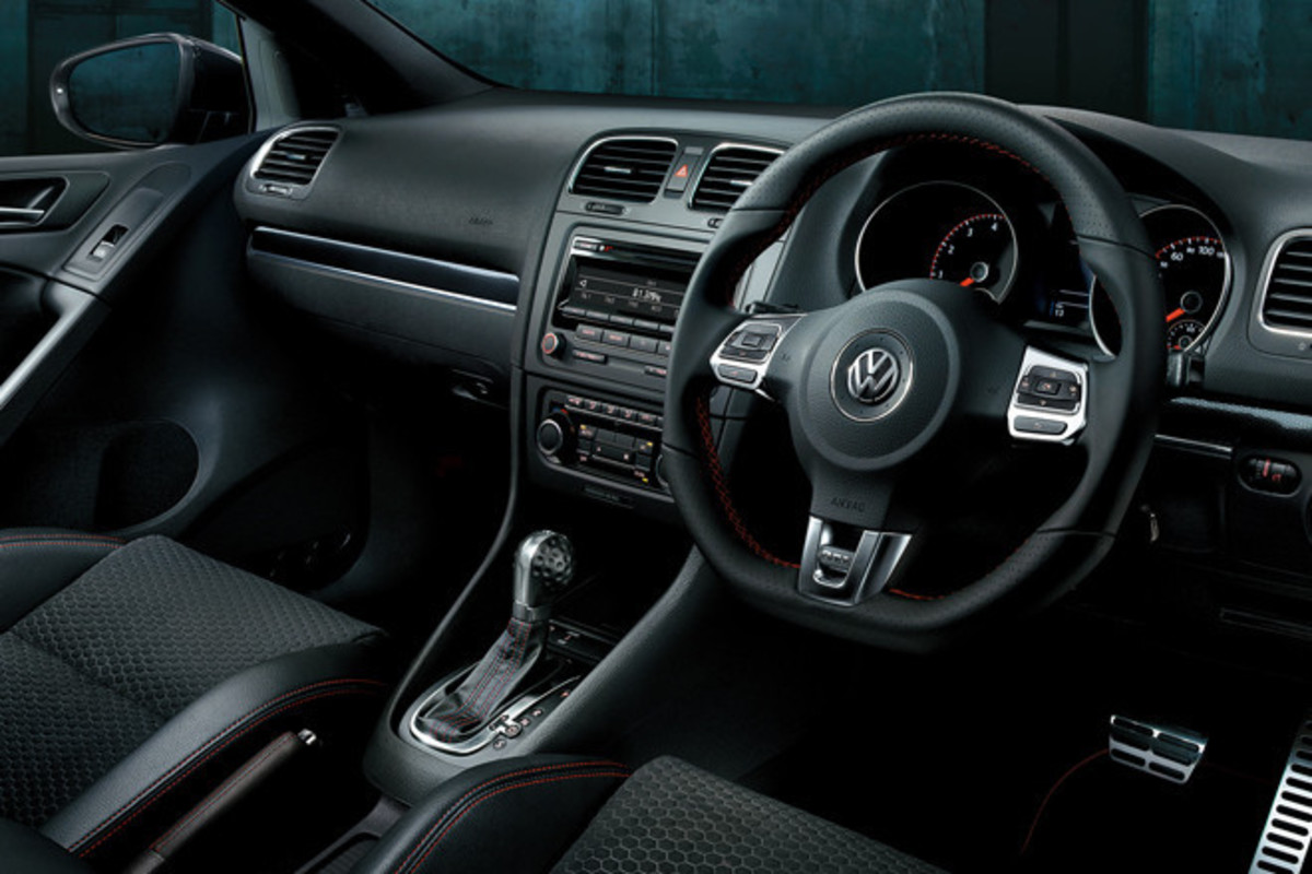 VW、「ゴルフGTI」35周年記念モデルを発売 【ニュース】 - webCG