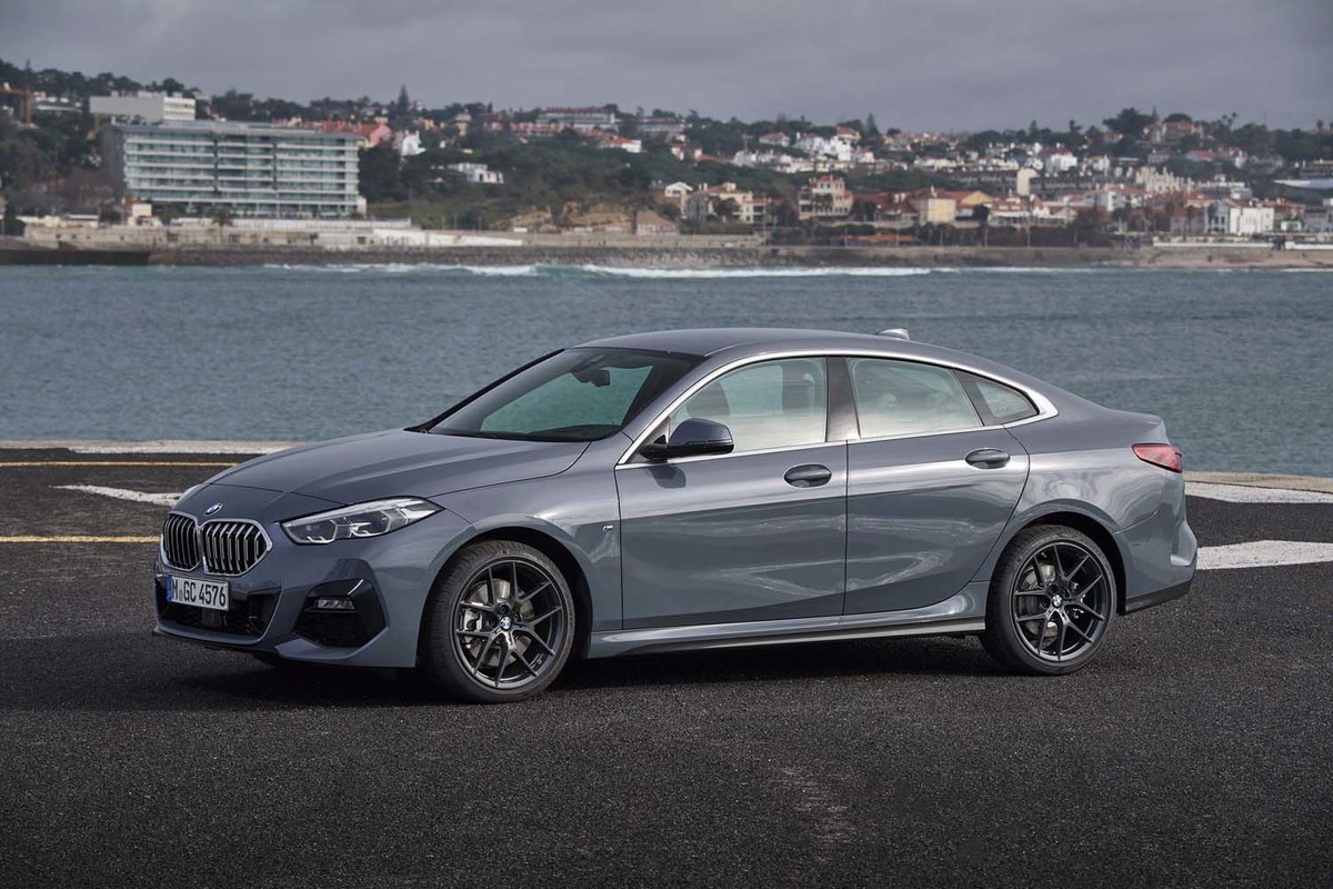 BMW M235i xDriveグランクーペ（4WD/8AT）／220dグランクーペ（FF/8AT