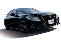 2018年6月にデビューした現行型「クラウン」は15代目にあたる。次期型登場のうわさとともにSUV化もささやかれている。