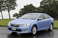 新型HV「トヨタ・カムリ」デビュー