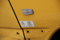 フランスの商用車には車両重量や車両総重量などの明示が義務付けられていて、過積載の検査などに用いられる。ただしワリッドさんによれば「取り締まり頻度は極めて少ない」とのこと。