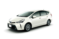 「トヨタ・プリウスα」に「黒」が特徴の特別仕様車