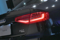 テールランプもフロントに準じたデザインに変更された。