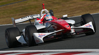 フォーミュラ・ニッポンの決勝を制したDOCOMO TEAM DANDELION RACINGの伊沢拓也。