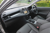 インテリアは、ノーマルと全く同じ。（写真は、革シート仕様車）