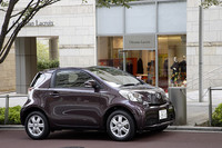 【スペック】100G：全長×全幅×全高＝2985×1680×1500mm／ホイールベース＝2000mm／車重＝890kg／駆動方式＝FF／1リッター直列3気筒DOHC（68ps／6000rpm、9.2kgm／4800rpm）／価格＝150万円（テスト車＝192万4200円／175/65R15タイヤ＆5Jアルミホイール＝5万2500円／シークレットトレイ＝8400円／ディスチャージヘッドランプ＝5万5650円／オーディオレス＝−1万9950円／HDDナビゲーションシステム＝32万7600円）