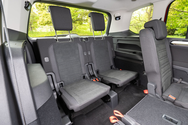 フォルクスワーゲン ゴルフ トゥーランtsiハイライン Ff 7at 試乗記 いまが食べごろ Webcg