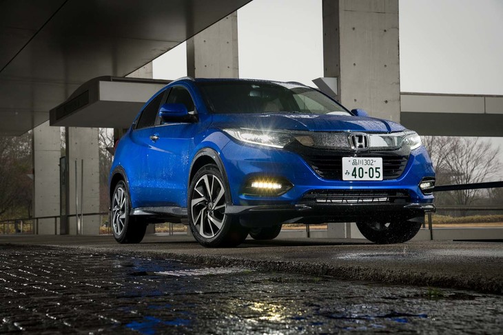 動力性能のアップに合わせ、ボディーは欧州仕様と同じ高剛性タイプを採用している。