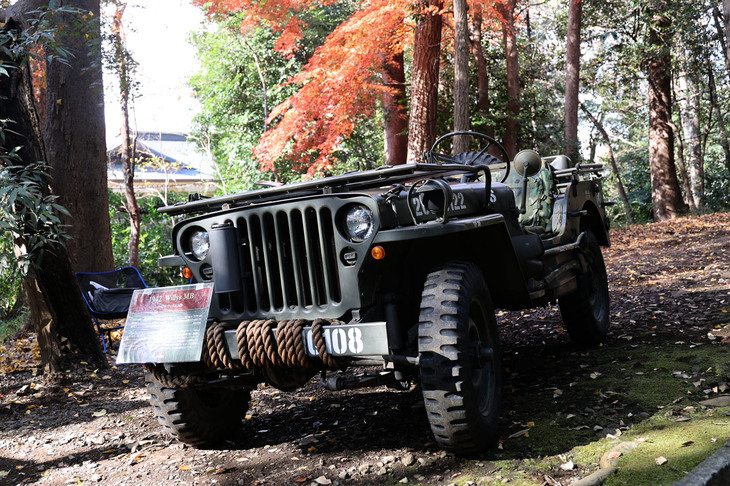 1942年「ウイリスMB」。第2次大戦中に米軍の軍用車として誕生したジープの始祖。
