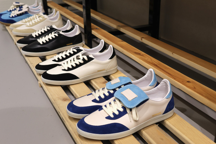 創業者はボクサー／レスラーだったというパントフォラ・ドーロのシューズ。