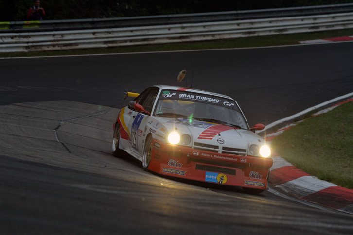 地元チームが投入する「オペル・マンタ」はニュルブルクリンク24時間レースの名物モデルとして今大会でも健在。ファンの歓声を集めていた。そのパフォーマンスは高く、予選ではSP3クラスの1位を獲得したものの、決勝ではわずか3周でリタイアしてしまった。