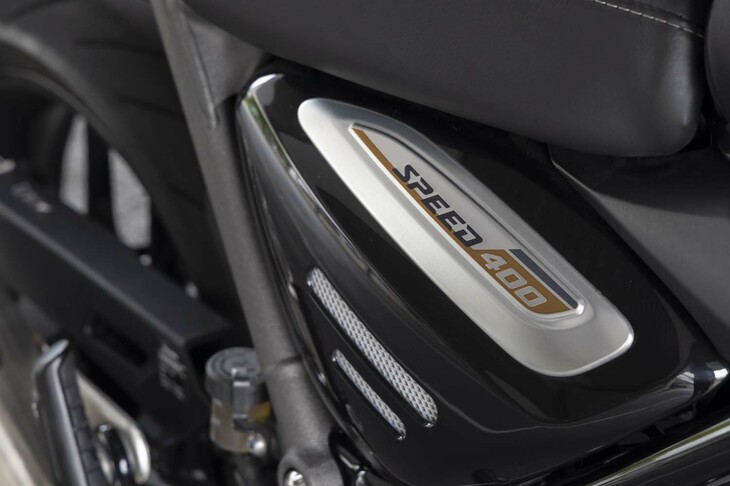 トライアンフ・スピード400