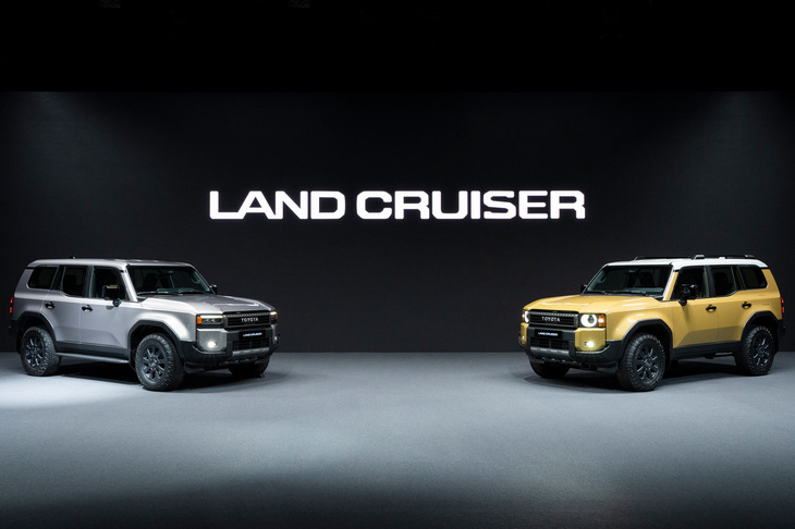 「ランクル250」のデザインについては、“丸目”と“角目”の2種類のフロントマスクがあるのも特徴だ。