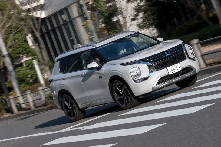 三菱アウトランダーP