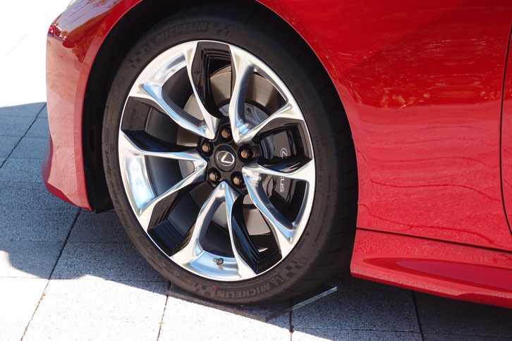 レクサスLC500（ホイール）