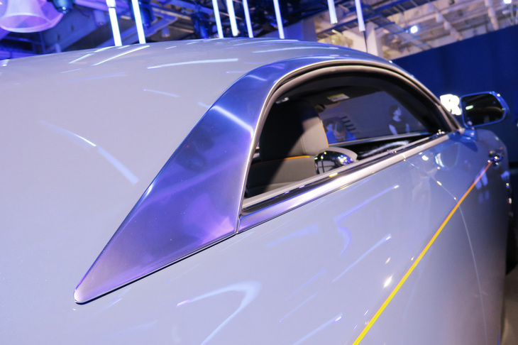 ロールス・ロイス・スペクター プロフェシー（ウィンドウモールディング）