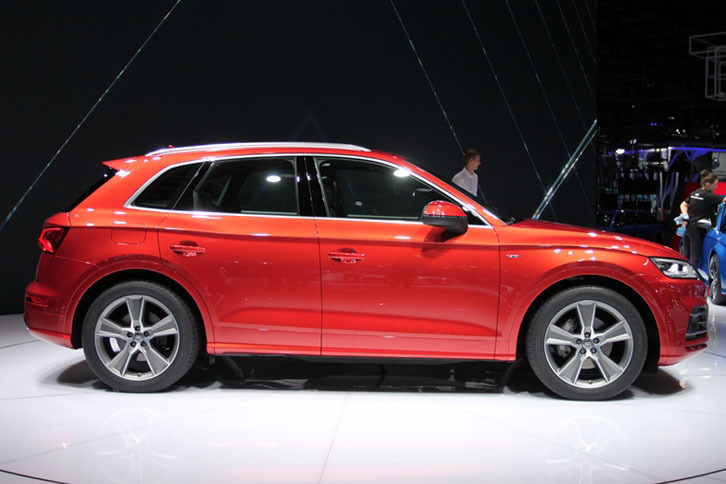 アウディQ5（エクステリア）