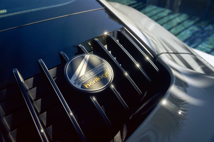 ポルシェ911スポーツクラシック（PORSCHE heritageバッジ）