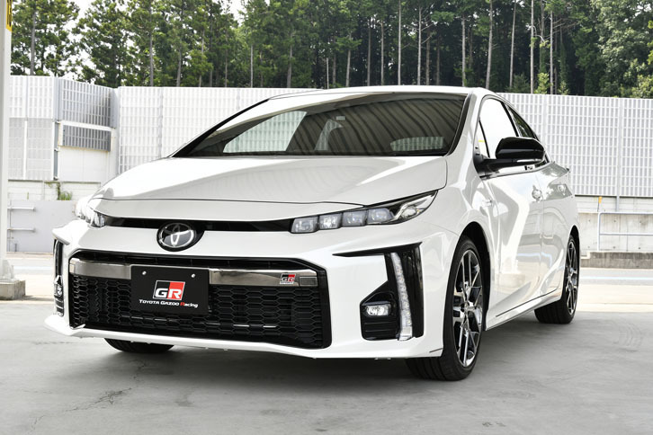 「プリウスPHV S“ナビパッケージ・GRスポーツ”」