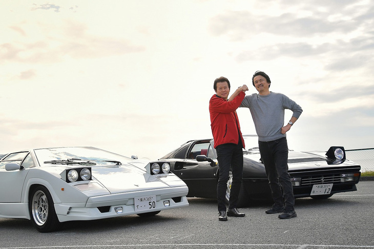「カウンタック」の共同オーナーとしてエノテン（左）とタッグを組むことに。フェラーリはフェラーリだが、スーパーカーはカウンタックに尽きる。（写真＝池之平昌信）