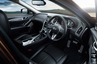 「日産スカイライン」が新デザインになって登場の画像