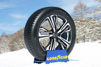 SUV向けの「ベクター4シーズンズGEN-3 SUV」。225/60R17から255/50R20までの5種類のサイズが用意される。