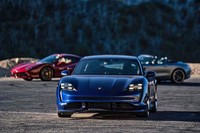 ポルシェ初の量産型EV「タイカン」。会場では「タイカン ターボ」と名付けられた中間グレードに試乗した。