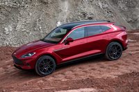 アストンマーティンがニューモデル「DBX」を発表　106年の歴史の中で初のSUVの画像