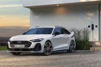 アウディA5アバントTFSI eハイブリッド クワトロSライン