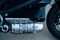 低重心化のため、モーターはボディー下部に搭載される。