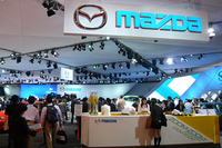マツダは2010年までにパワートレインを一新して環境対応へ【会場リポート】