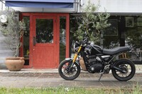 400cc単気筒のシンプルなバイクでありながら、堂々とした走りとスタイルを備えている「スピード400」。クラスの枠を超えた一台と評して差し支えないだろう。