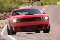 本文とは別に、最後に日本における製品ラインナップのちぐはぐさも指摘したい。日本人は輸入車に少なからず趣味性を求めているのだから、こういうクルマも持ってきてくださいよ。こういうクルマも!!