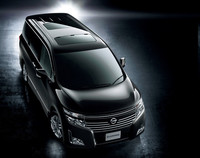 日産、新型エルグランドの内外装を公開の画像