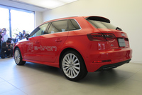 アウディA3にプラグインハイブリッドが登場の画像