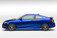ホンダ、北米で新型シビッククーペを発表【LAショー2015】の画像