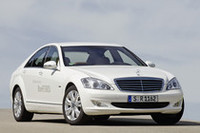 メルセデス、2009年夏発売のハイブリッド車を披露【パリサロン08】の画像