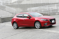 マツダ・アクセラスポーツ20S ツーリング Lパッケージ