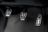 「ホンダCR-Z」に黒内装の新グレード追加の画像